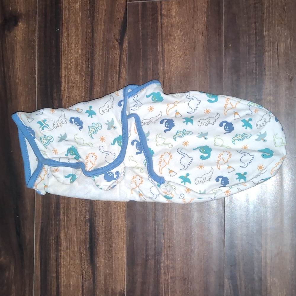 Baby Boy Newborn 5 Piece Lot - Picture 6 of 6